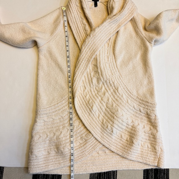Torrid Women's Ivory Chunky Cable Knitted Comfy & Soft Cardigan Sweater Size 1X - Picture 8 of 10